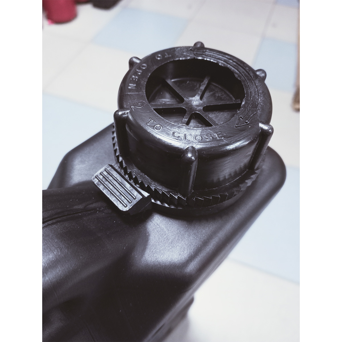 735948_4